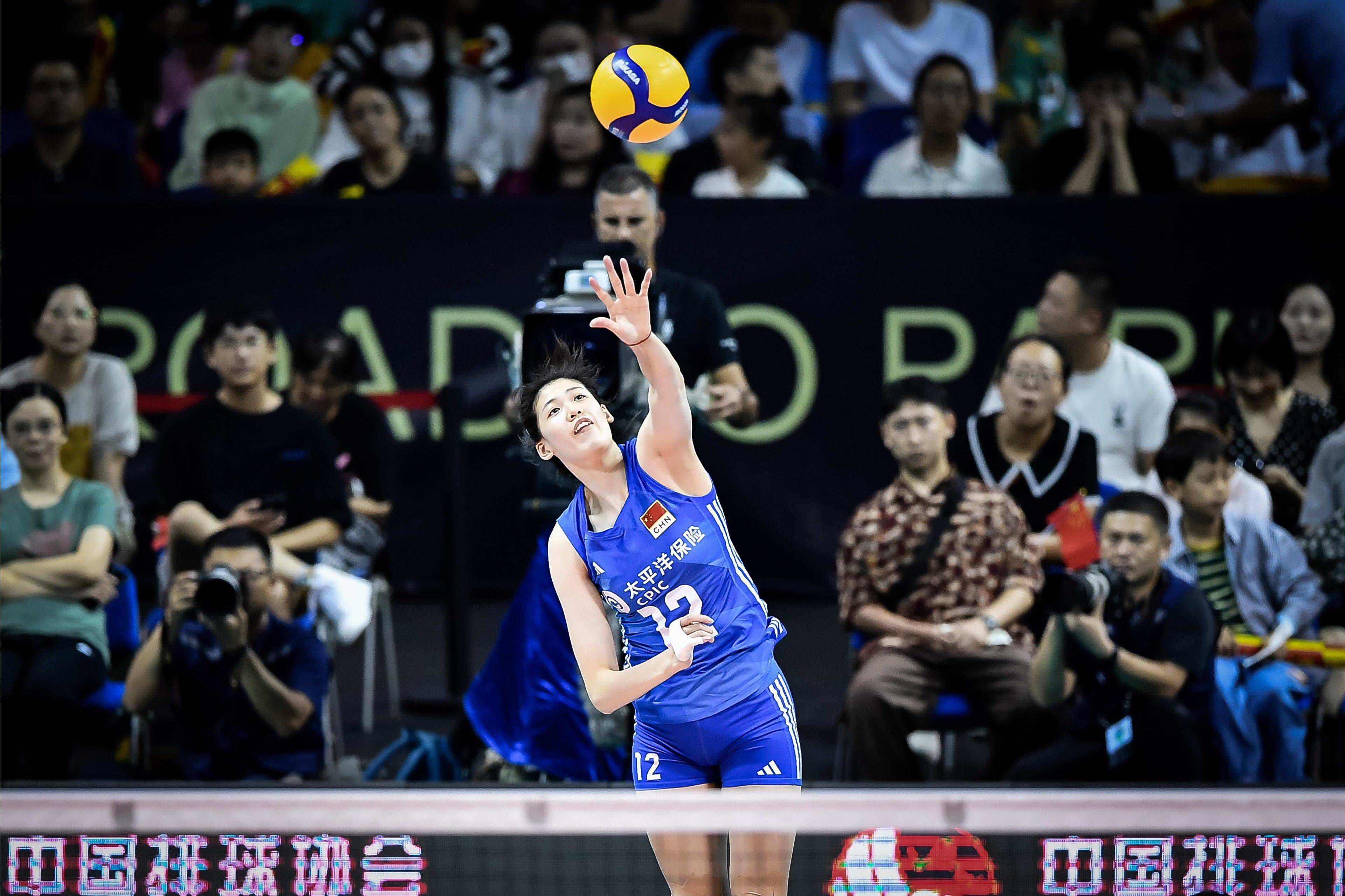 最终多特0-2斯图加特遭淘汰。